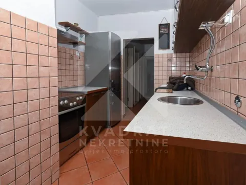 Rent, three bedroom apartment, 106m², Momišići, Podgorica - image 6