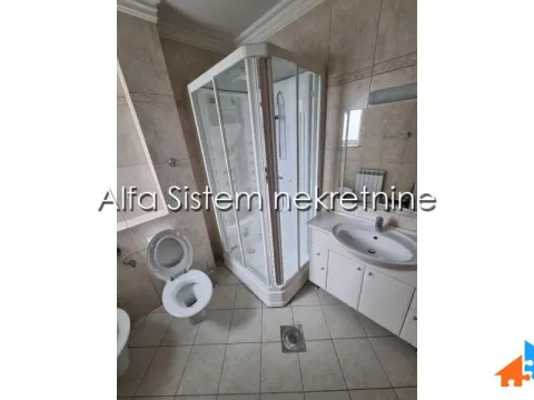 Izdavanje, četvorosoban stan, 120m², Savski Venac, Beograd - image 12