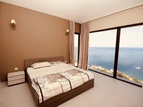 Prodaja, kuća, 220m², Dobre Vode, Bar - image 2