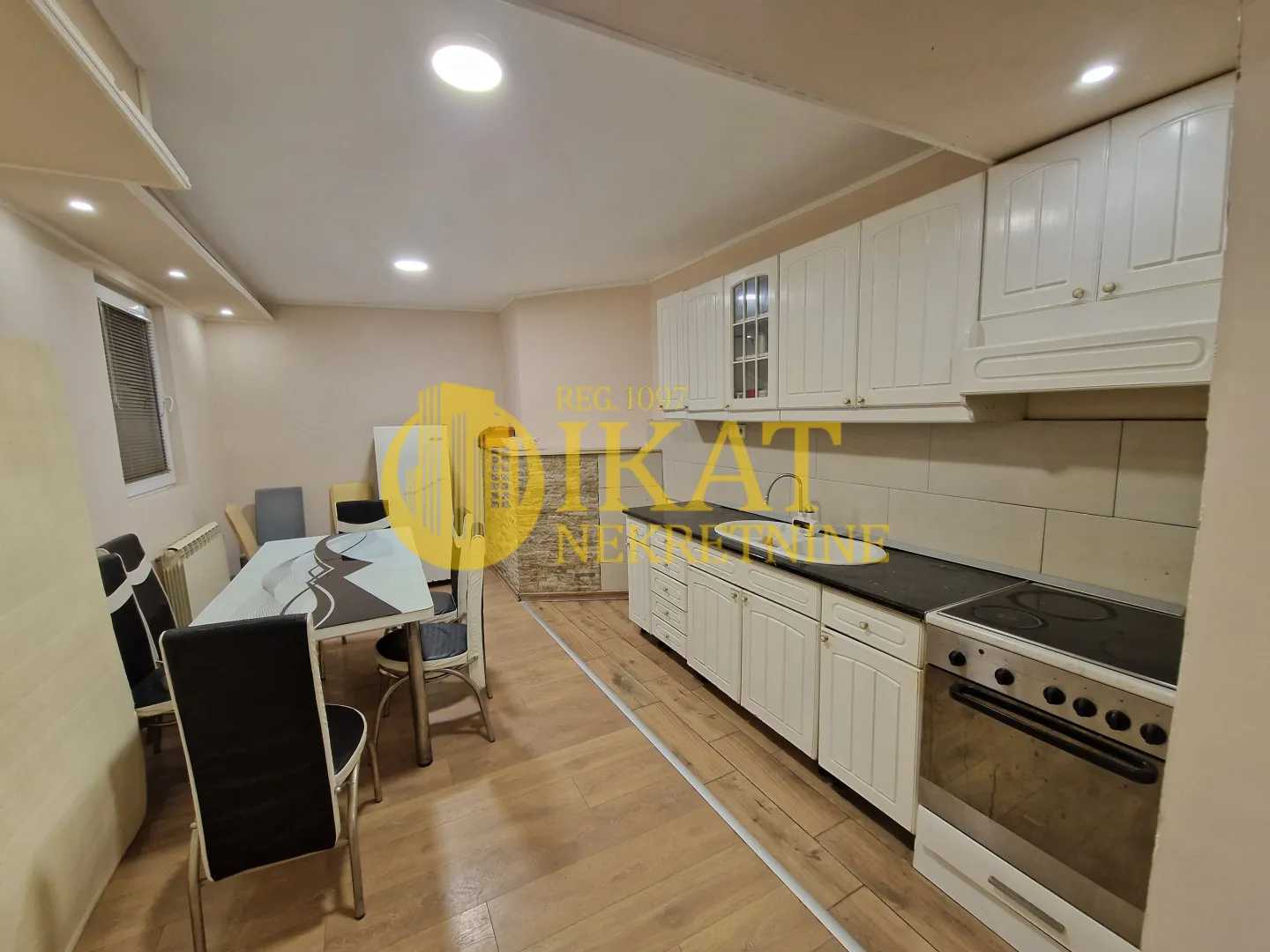 Prodaja, trosoban stan, 82m², Čukarica, Beograd