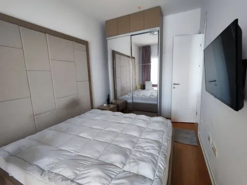 Izdavanje, dvosoban stan, 92m², Tre Canne, Budva - image 9