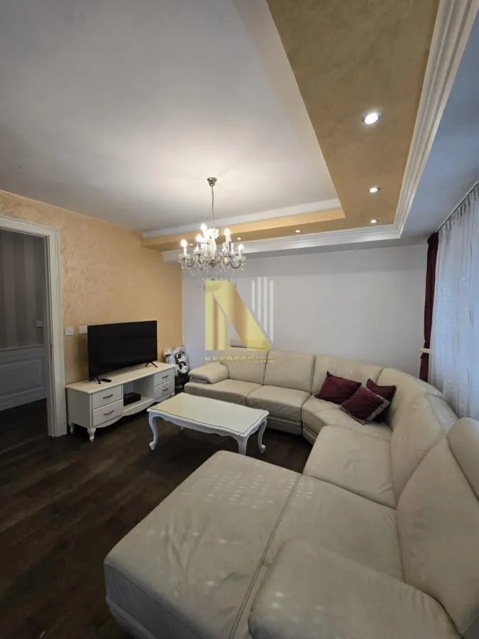 Izdavanje, stan, 132m², Novo naselje, Novi Sad