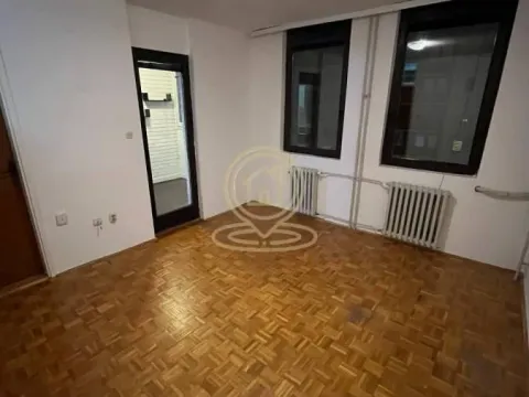 Prodaja, jednosoban stan, 36m², Erdoglija, Kragujevac - image 1