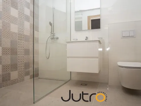 Izdavanje, dvosoban stan, 89m², Podgorica, Crna Gora - image 13