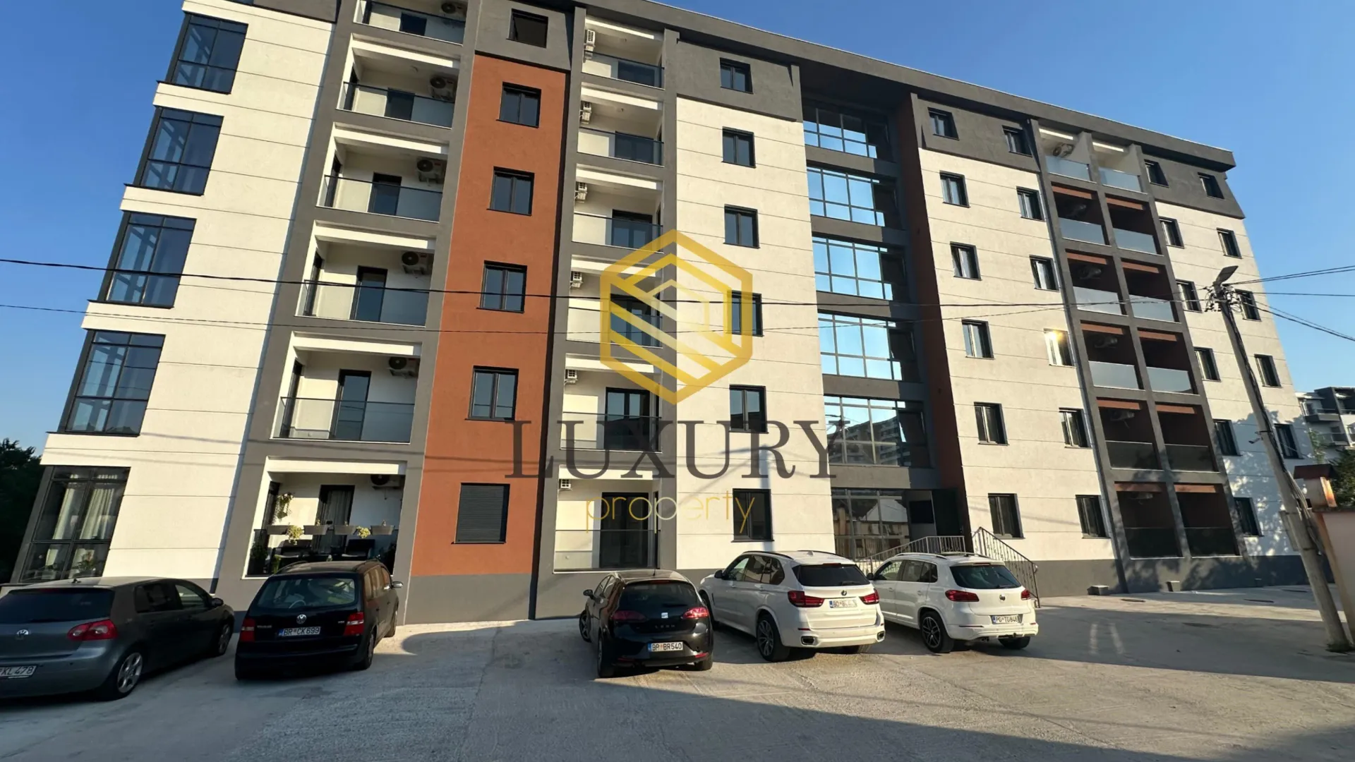 Prodaja, jednosoban stan, 39m², Central Point, Podgorica