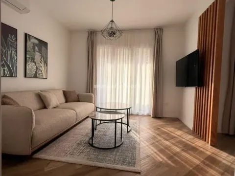 Rent, two bedroom apartment, 60m², Tivat, Crna Gora - image 10