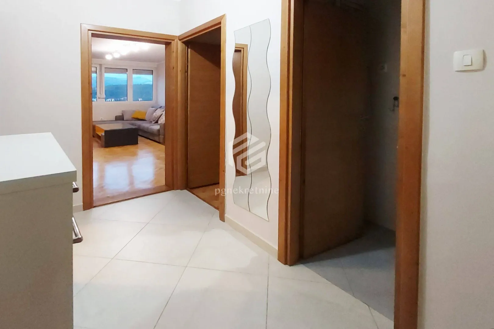 Rent, two bedroom apartment, 82m², Preko Morače, Podgorica
