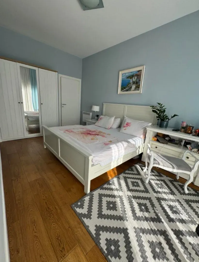 Prodaja, dvosoban stan, 96m², Soho City, Bar