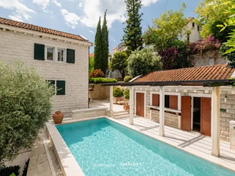 Sale, house, 233m², Savina, Herceg Novi - image 3