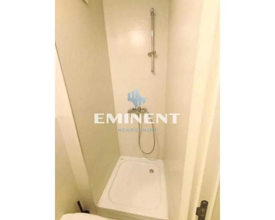 Prodaja, trosoban stan, 81m², Ada, Beograd