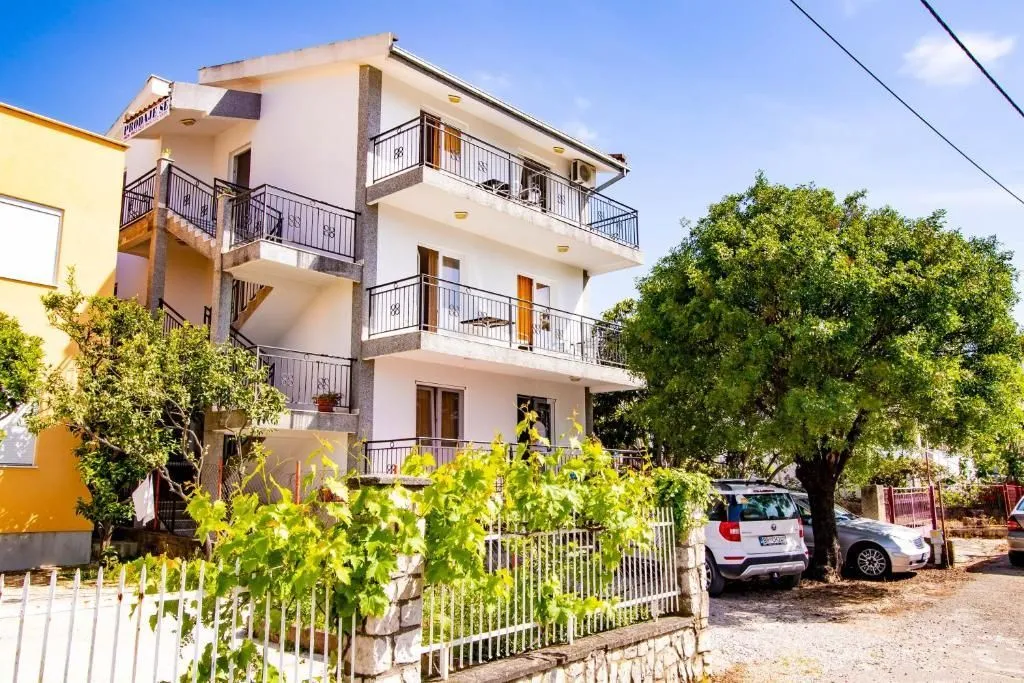 Prodaja, kuća, 340m², Dobra Voda, Budva