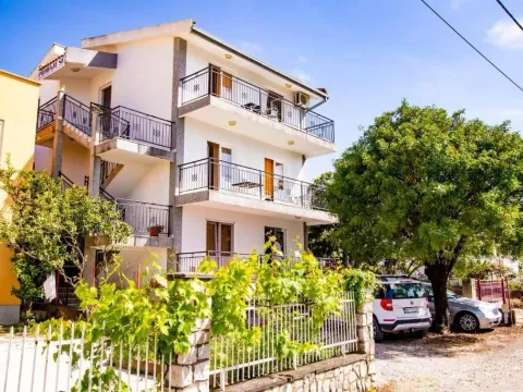 Prodaja, kuća, 340m², Dobra Voda, Budva