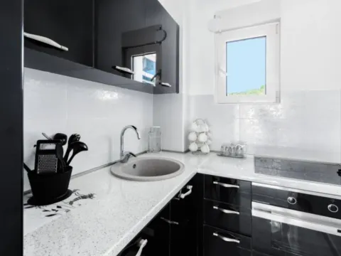 Prodaja, dvosoban stan, 82m², Bečići, Budva - image 8