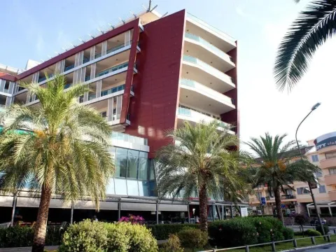 Prodaja, poslovni prostor, 37m², Budva, Crna Gora - image 4