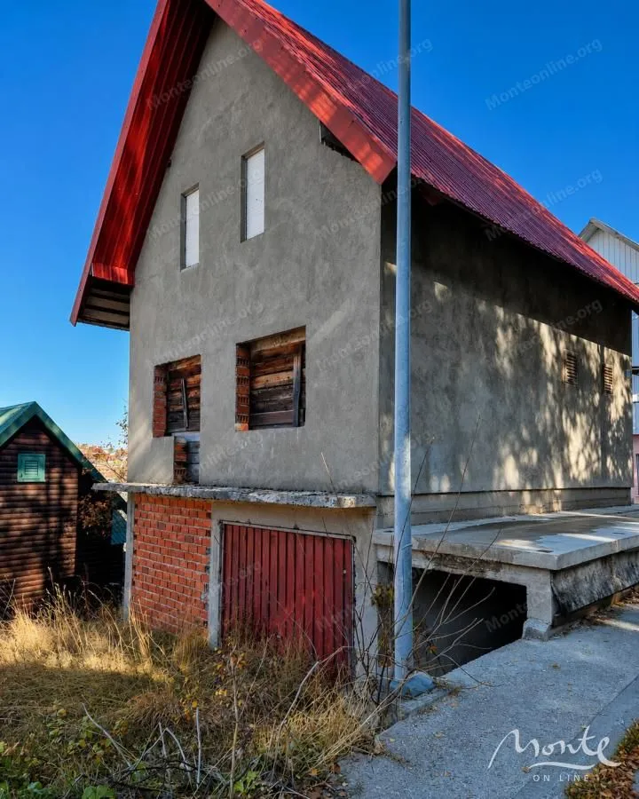 Prodaja, kuća, 147m², Žabljak, Crna Gora