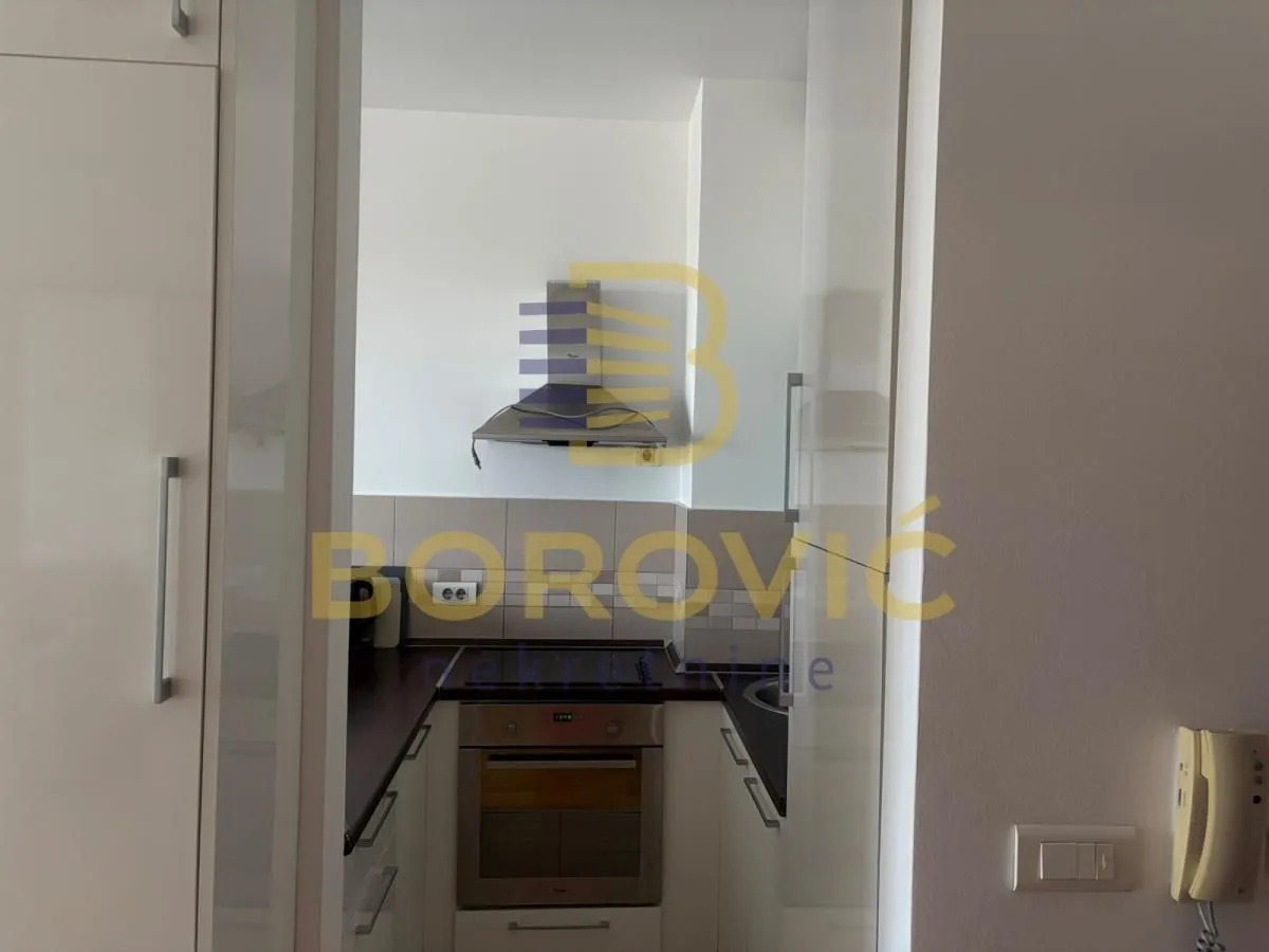 Rent, two bedroom apartment, 41m², Stari Grad, Beograd
