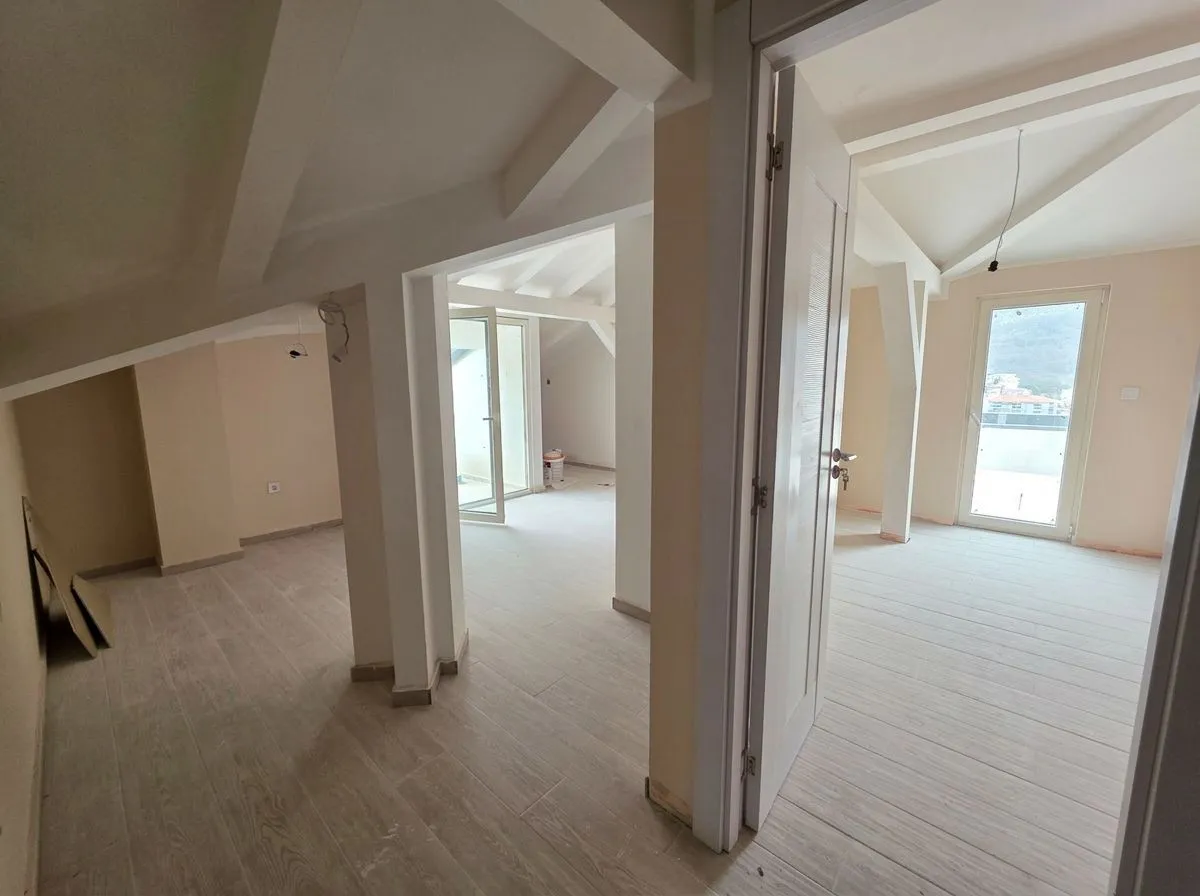 Prodaja, garsonjera, 43m², Bečići, Budva