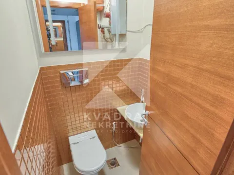 Rent, two bedroom apartment, 90m², Centar, Podgorica - image 24