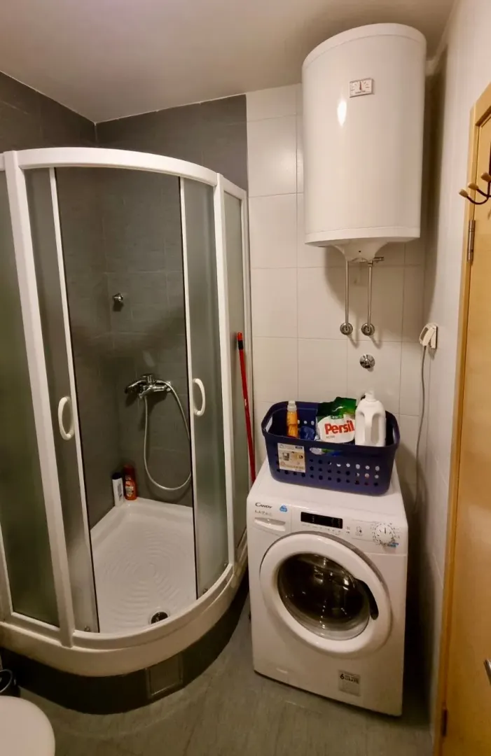 Izdavanje, jednosoban stan, 44m², Stari Aerodrom, Podgorica