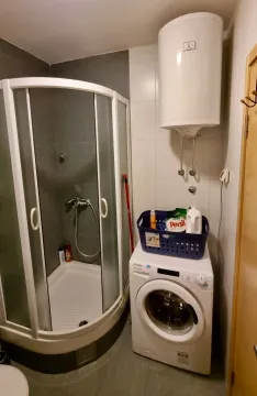 Izdavanje, jednosoban stan, 44m², Stari Aerodrom, Podgorica - image 10
