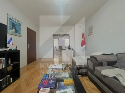 Rent, one bedroom apartment, 65m², Malo Brdo, Podgorica - image 2