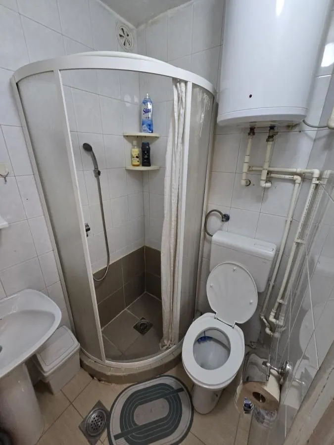 Izdavanje, garsonjera, 25m², Centar, Niš