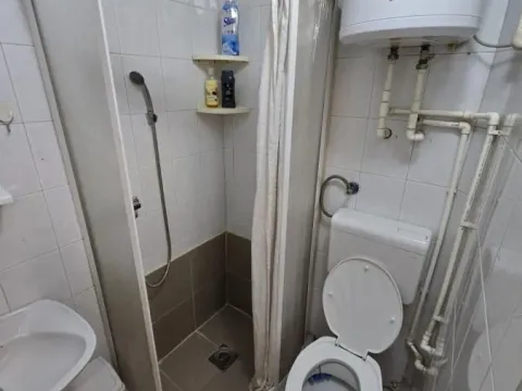 Izdavanje, garsonjera, 25m², Centar, Niš - image 8