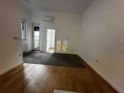 Izdavanje, jednosoban stan, 37m², Grbavica, Novi Sad Sve Podlokacije - image 7