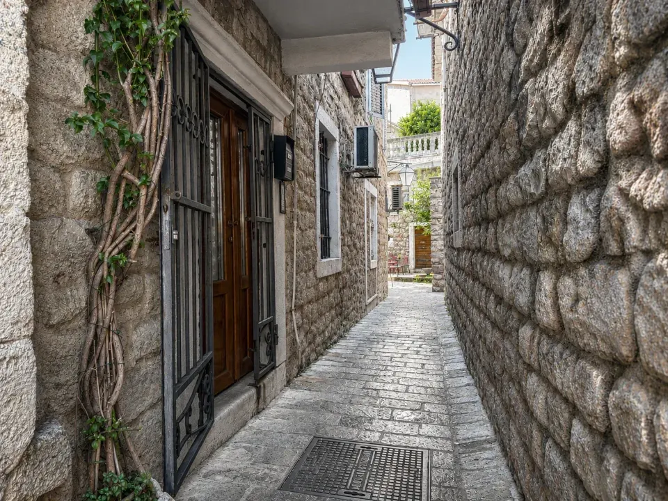 Prodaja, kuća, 44m², Stari Grad, Budva