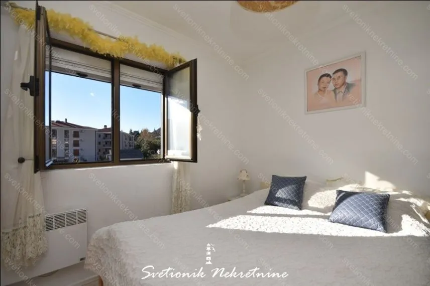 Prodaja, dvosoban stan, 93m², Baošići, Herceg Novi