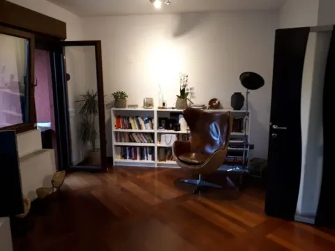 Izdavanje, trosoban stan, 190m², Preko Morače, Podgorica - image 24