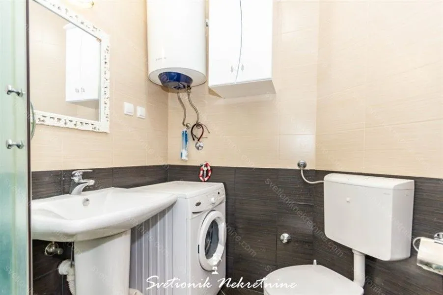 Prodaja, jednosoban stan, 59m², Đenovići, Herceg Novi