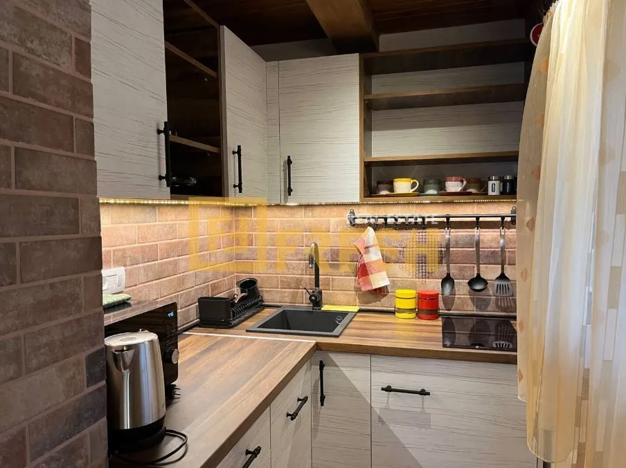 Izdavanje, kuća, 60m², Kolašin, Crna Gora