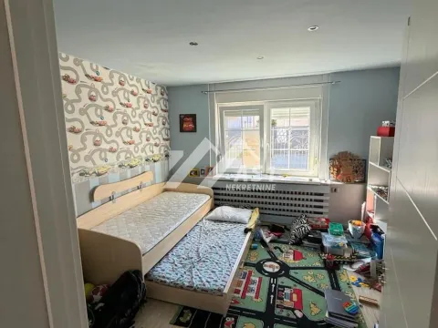 Izdavanje, kuća, 130m², Salajka, Novi Sad Sve Podlokacije - image 4