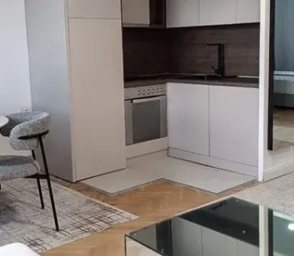 Izdavanje, dvosoban stan, 70m², Preko Morače, Podgorica