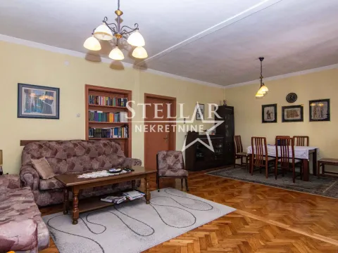 Prodaja, dvosoban stan, 140m², Centar, Podgorica - image 2