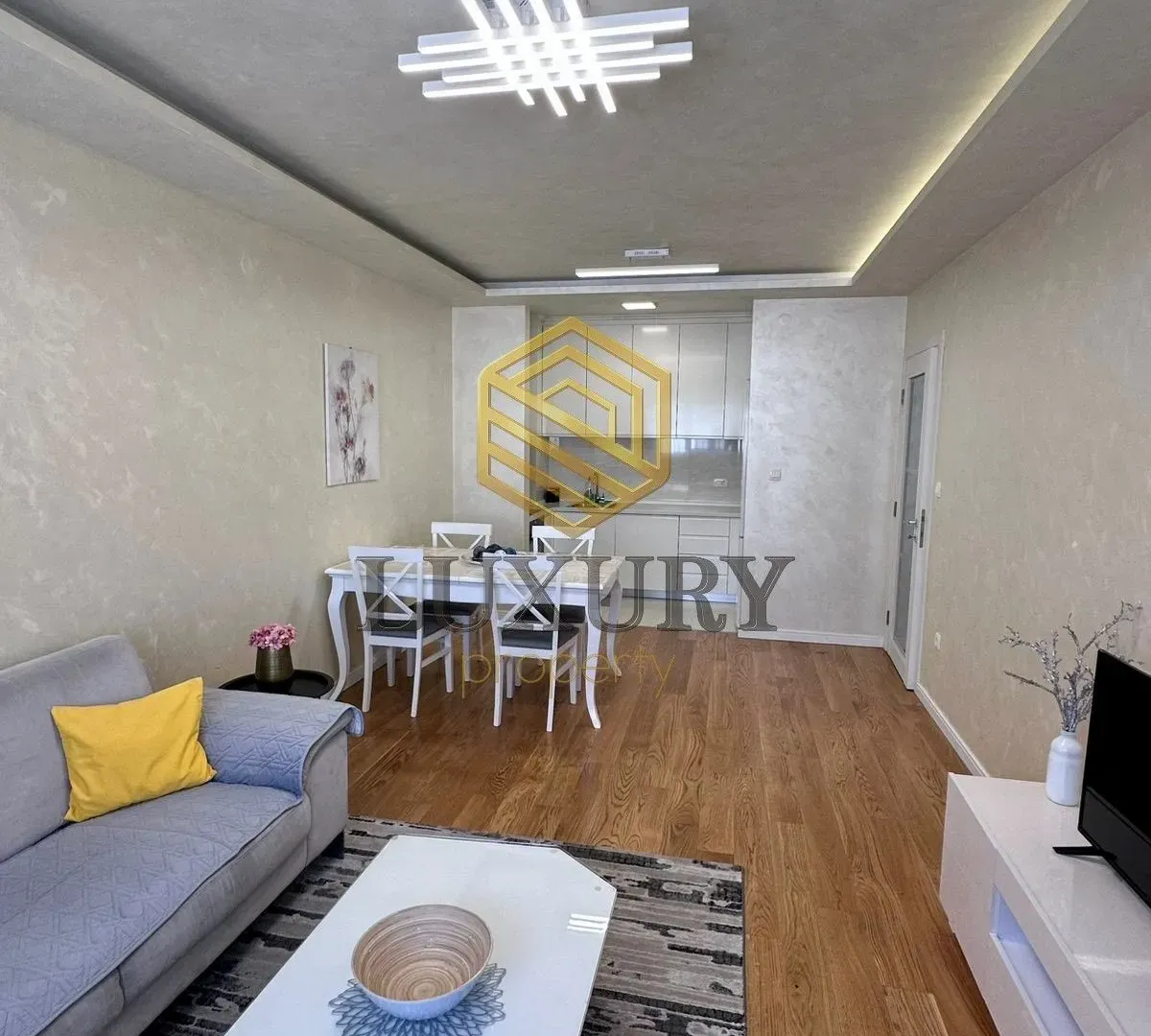 Rent, two bedroom apartment, 68m², Central Point, Podgorica