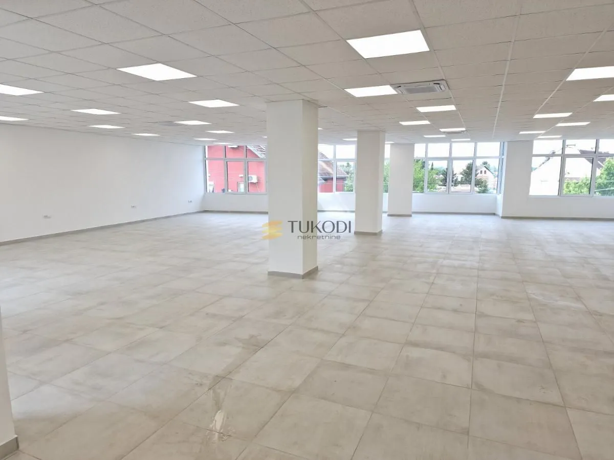 Rent, office space, 930m², Telep, Novi Sad Sve Podlokacije