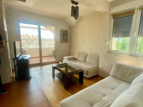 Izdavanje, dvosoban stan, 82m², Centar, Tivat - image 3