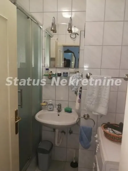 Prodaja, dvosoban stan, 55m², Stari grad, Novi Sad