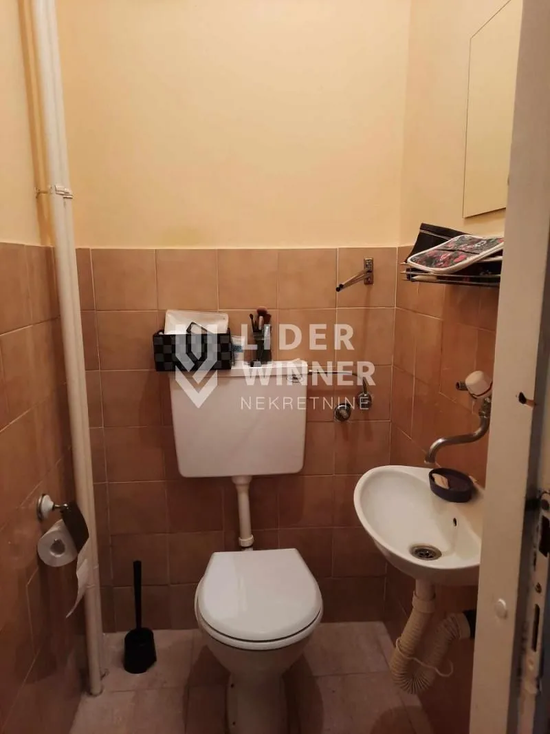 Sale, four bedroom apartment, 102m², Retenzija, Beograd