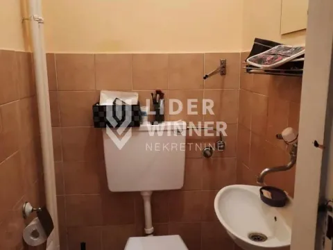Sale, four bedroom apartment, 102m², Retenzija, Beograd - image 7