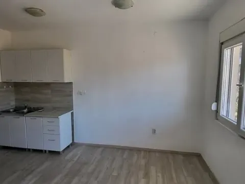Izdavanje, dvosoban stan, 52m², Podgorica, Crna Gora - image 6