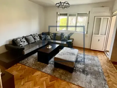 Izdavanje, dvosoban stan, 70m², Masline, Podgorica - image 2