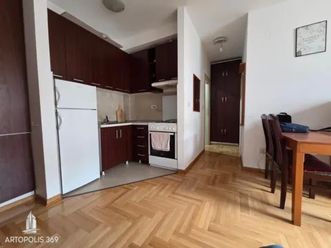 Izdavanje, jednosoban stan, 31m², Voždovac Sve Podlokacije, Beograd - image 2