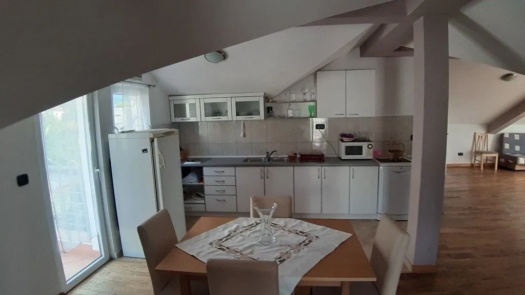 Prodaja, jednosoban stan, 66m², Donja Lastva, Tivat