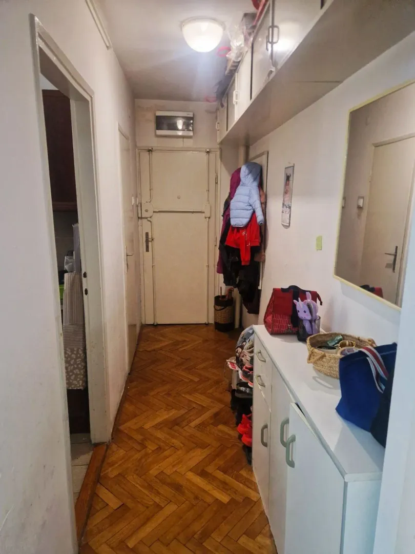 Prodaja, trosoban stan, 81m², Vračar Sve Podlokacije, Beograd