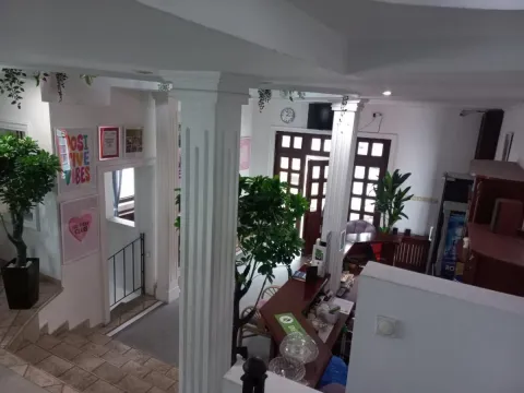 Izdavanje, poslovni prostor, 155m², Savski Venac, Beograd - image 11