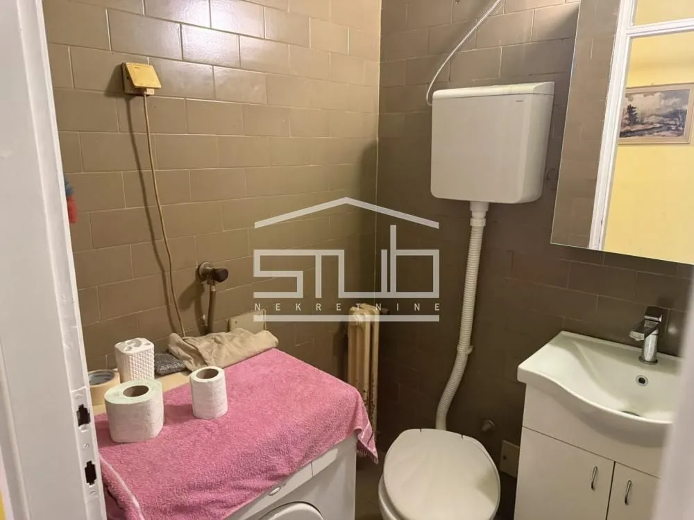 Prodaja, trosoban stan, 72m², Čukarica, Beograd