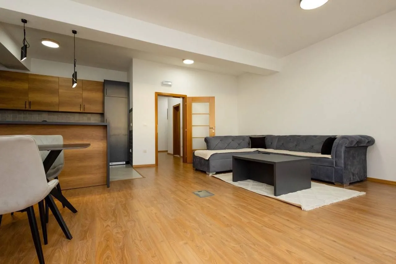 Rent, three bedroom apartment, 129m², Centar, Bar